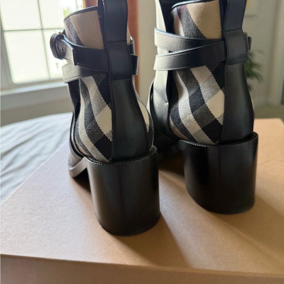 Authentic Burberry Black and Cream Check Ankle Booties - Picture 2 of 7